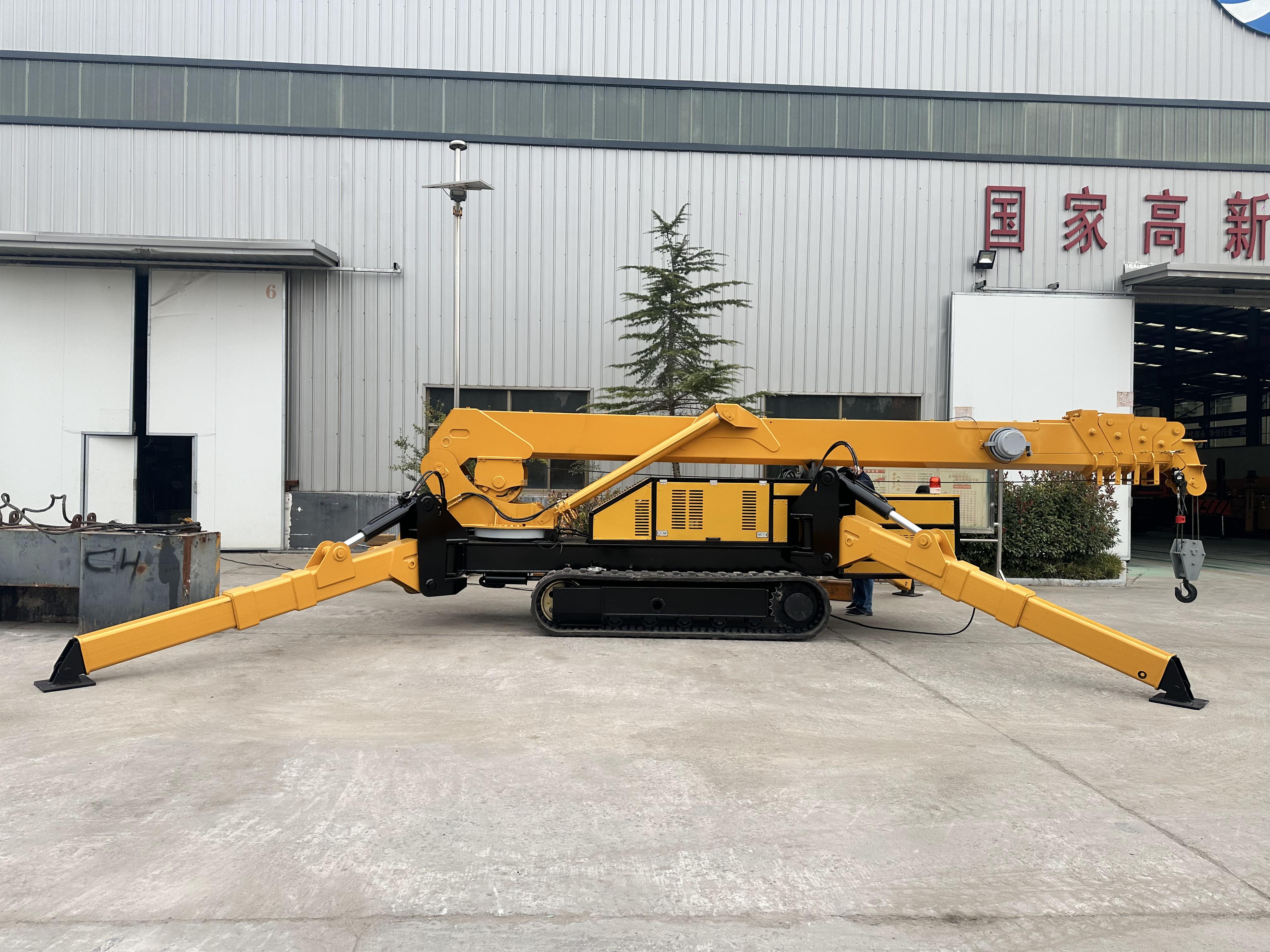 華鷹機(jī)械2噸蜘蛛吊車車寬僅0.8米，室內(nèi)吊裝的必備裝修設(shè)備